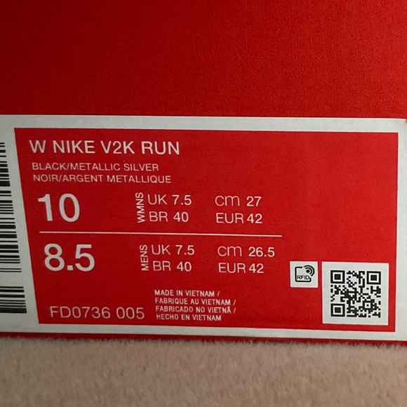 Nike V2K Run Sneakers - Picture 4 of 5